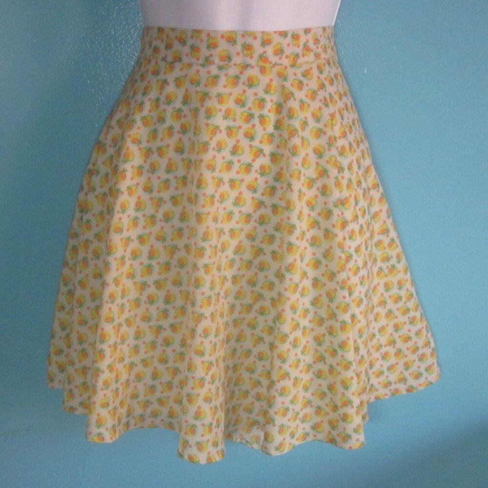 F21 Fruit Print A-Line Skirt Womens Skirt with 28” Waist Fits Size S Y2K Vintage
